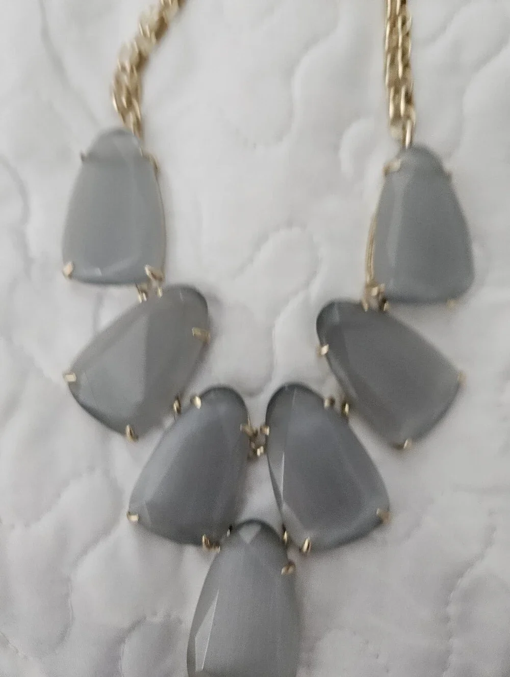 Kendra Scott Gold Chain Gray Statement Necklace - Picture 2 of 2